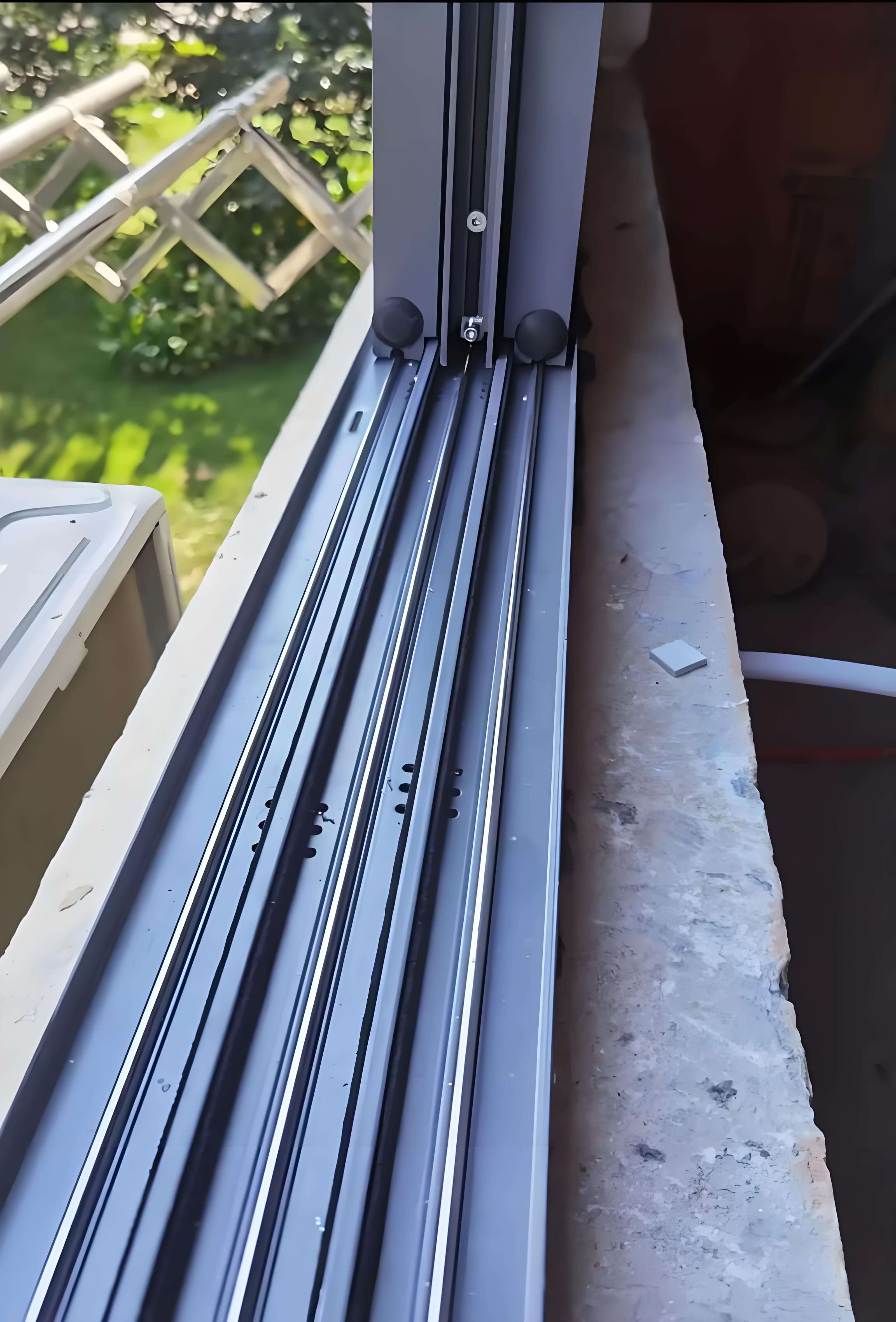 斷橋鋁門(mén)窗的隔音效果與傳統(tǒng)材料的比較